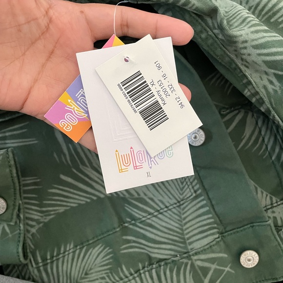LulaRoe Kenny Jacket - Picture 5 of 5